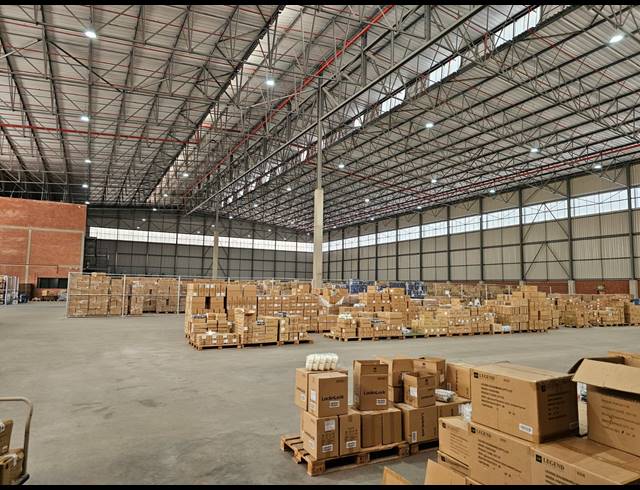 6,939M² WAREHOUSE TO LET IN NORTH RIDING